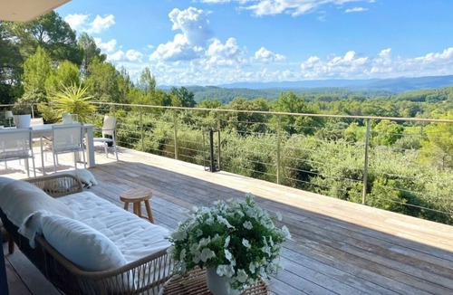 Lorgues House | Lorgues Provence Views Comfort Holiday Rest 3 Km from the center!