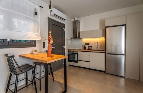 Malevizi Hotel | Lotus Serenity Suites