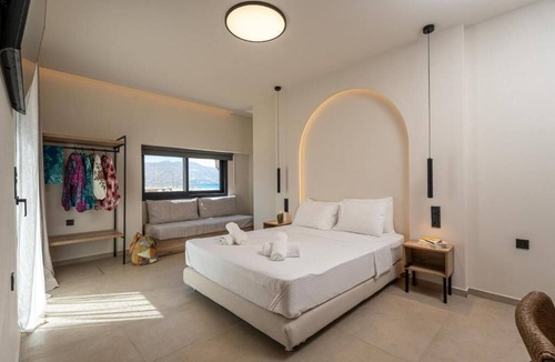 Malevizi Hotel | Lotus Serenity Suites