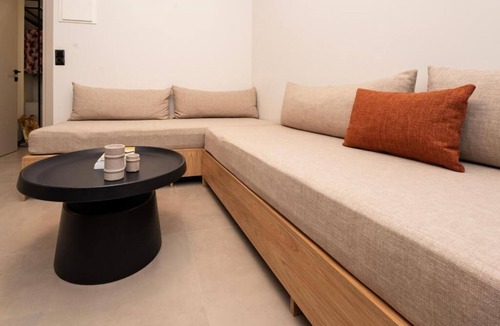 Malevizi Hotel | Lotus Serenity Suites