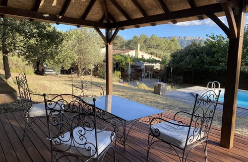 Pourrieres House | Loue Belle Maison Avec Jardin et Piscine au Calme, Environs D'aix-en-provence