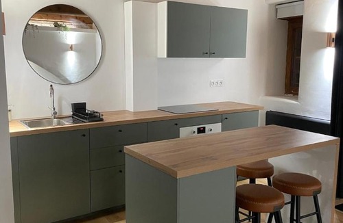 Griffon - Royale Apartment | Love Room standing-Cœur de Lyon
