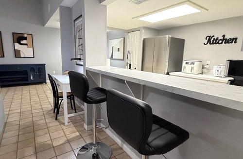 Crystal Lake Condo | Lovely 3-bedroom condo with AC in charming Lakeland