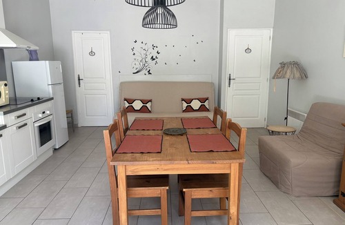 Castellane Villa | Lovely cottage has the entrance to the Verdon Gorges
