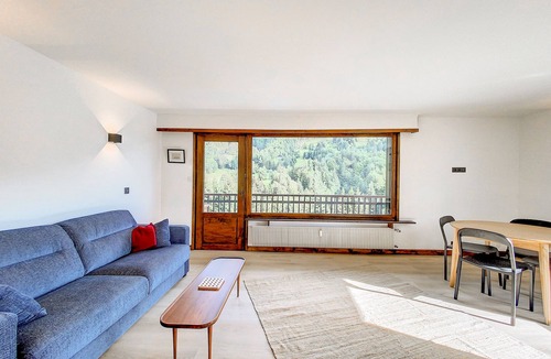 Flumet Apartment | Lovely flat in Flumet (73), 1h15 from Geneva airport, 60m2, 4-sleeper, bright