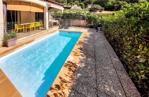 Le Luc House | Lovely home in Le Luc with WiFi