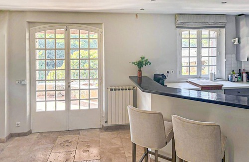 Les Arcs-sur-Argens House | Lovely home in Les Arcs with private swimming pool, can be inside or outside