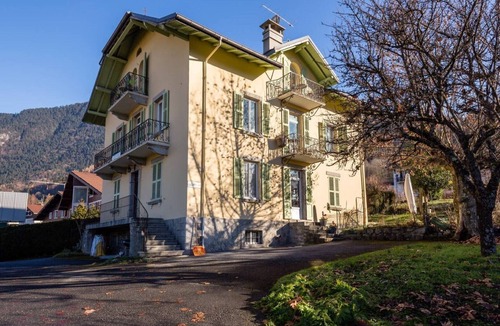 Passy House | Lovely large apartment great views