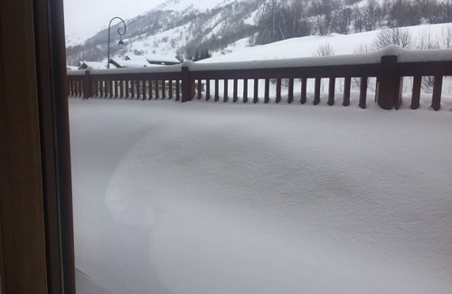 Le Bettaix Apartment | Lovely Ski Apartment by the River in Le Bettex near St Martin de Belleville