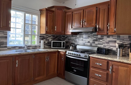 El Cortecito Condo | Lovely Spacious Condo with Pool View, Close to Beaches and Shops!