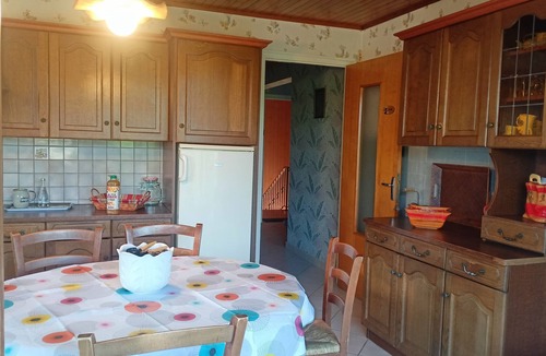 Larringes Apartment | Lovely T4 apartment in village house with mountain views, close to shops.