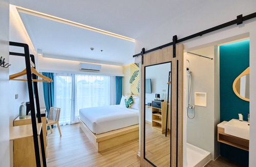 Chaweng City Center Hostel | Lub d Koh Samui Chaweng Beach - Beachfront Vibrant Social Vibe