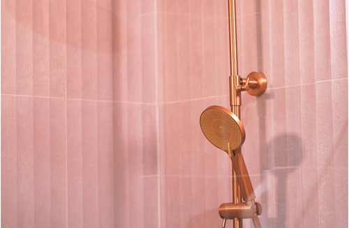 Dompierre-sur-Besbre Apartment | Lunéa - Premium Suite with Spa and Sauna