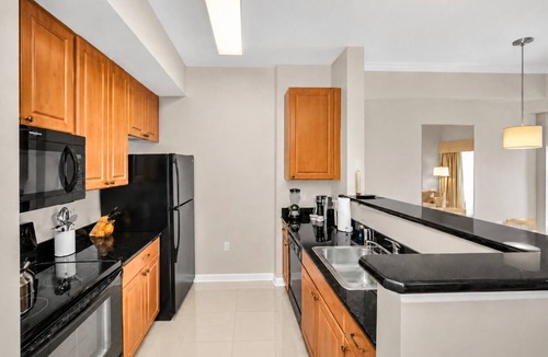 Florida Center Resort | Lux Apartment - The Point, Universal Orlando & Epic Universe - All Fees included