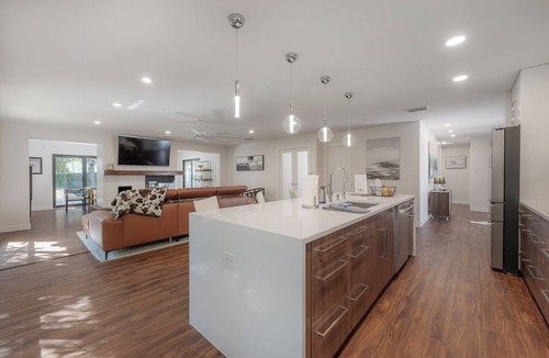 Beach Park Villa | Luxe Executive Home HEATED Pool, Outdoor Fireplace,Guesthouse!