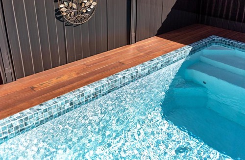 Mermaid Beach Villa | Luxe Mermaid Retreat