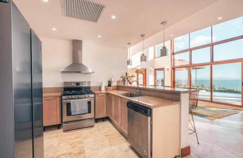 Puerto Bahia Villa | Luxe retreat at Puerto Bahia Bkfst included