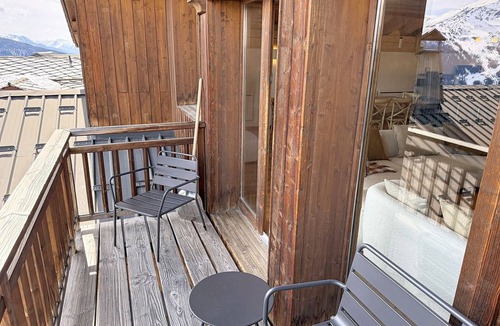 Les Eucherts Apartment | Luxurious triplex, mountain view - 12 guests