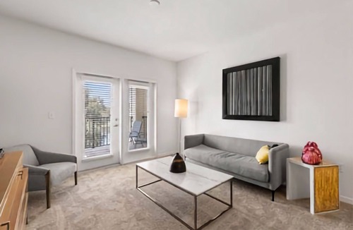 Riverview Apartment | Luxurious fully furnished suite with all utilities included!