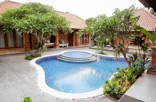 Pengosekan Villa | Luxury 2 Bedroom Private Pool Balinise Style inclusive breakfast
