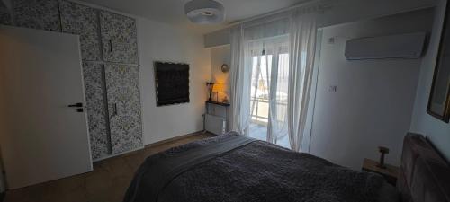 Porto Rafti Apartment | Luxury 2bdr apartment with sea view and 50m from the beach