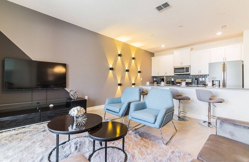 Four Corners House | Luxury 4 bedroom 3 bath pool Home 168