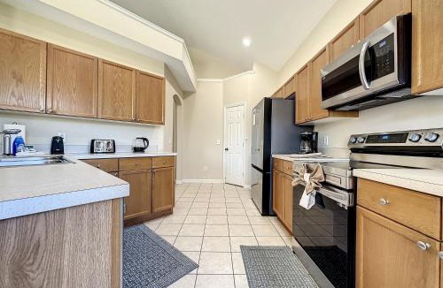Windsor Palms Villa | Luxury 6BD 3.5BA Pool Home in Windsor Palms Resort