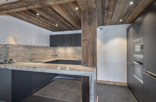 Meribel Village Apartment | Luxury apartment 5 bedrooms, sauna, pets allowed