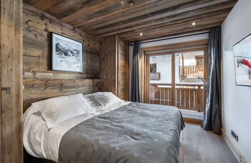 Meribel Village Apartment | Luxury apartment 5 bedrooms, sauna, pets allowed