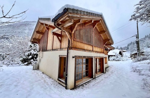 Sixt-Fer-a-Cheval Ski Chalet | Luxury chalet with parking in Sixt-Fer-à-Cheval
