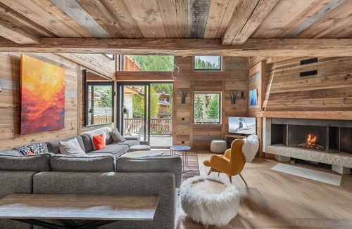 Val-d'Isere Ski Chalet | Luxury Chalet with Pool, Spa & Close to Slopes