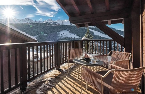 Courchevel Apartment | LUXURY CHALET WITH JACUZZI IN COURCHEVEL MORIOND – DOMAINE DES GLACIERS