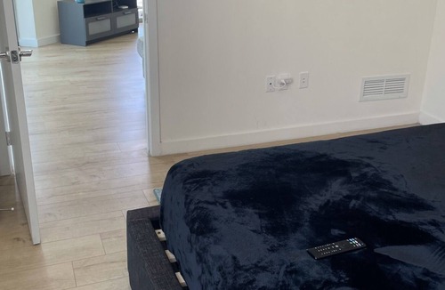 Town Square Condo | Luxury Condo Downtown Miami W/ Wrap Around Balcony
