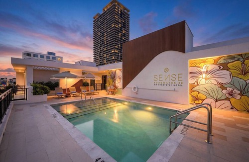 Midtown Apartment | Luxury Edgewater 2BR Hotel Suite w/Balcony | Pool | Sense28 by AvantStay
