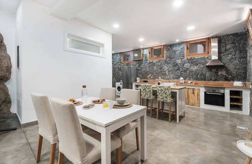 Taucho House | 'Luxury Home la Cueva del Guanche' with Sea View, Private Pool and Wi-Fi