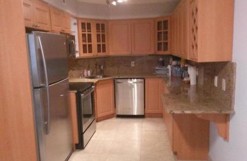 Mid Beach Apartment | Luxury Hotel on the Beach - Oceanview, Pool, Resort & Premium Amenities