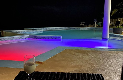 Tower Isle Villa | Luxury penthouse Ocean view