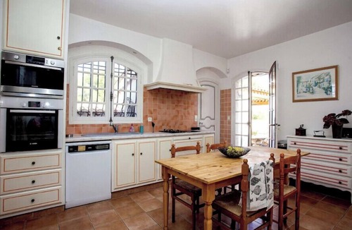 Six-Fours-les-Plages House | Luxury Six-Fours villa with Pool and Jacuzzi