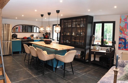 Sixt-Fer-a-Cheval Ski Chalet | Luxury Ski/summer Chalet, sleeps 14. Ski 100 meters. ⛷️ “Grand Massif” ski range
