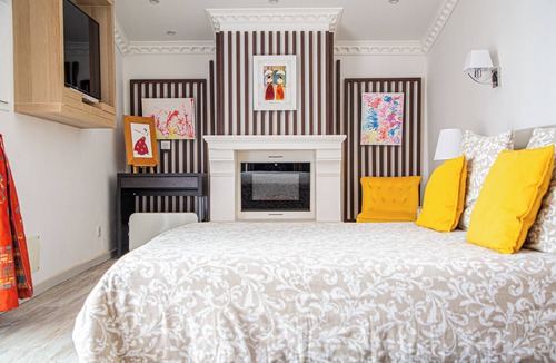 Fourques House | Luxury studio-style room across from the pool with a private terrace
