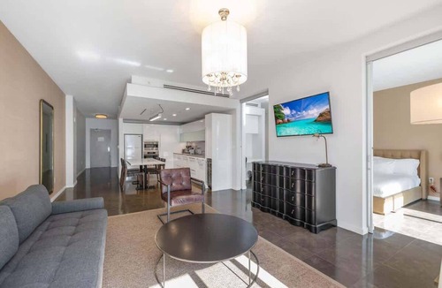 City Center Condo | Luxury Suite w/Rooftop Pool Beach Steps Away