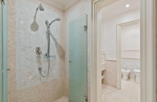 Universita Apartment | Luxury Villa Private Pool