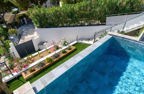 Cassis Villa | Luxury Villa Swimming Pool with Sea View