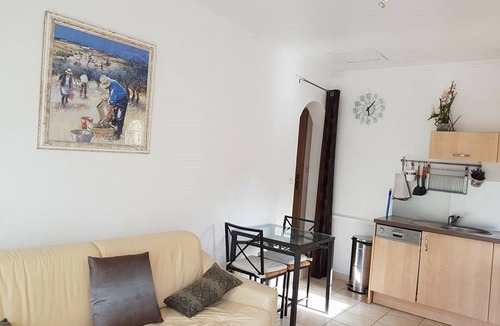 Les Arcs-sur-Argens Villa | LUXURY VILLA WITH AIR CONDITIONING (2 people). PRIVATE WING "AU CALME" WITH SWIMMING POOL