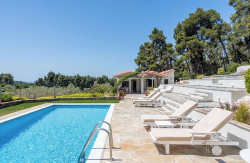 Alikias Villa | Luxury Villa with Private Pool in Skopelos, Nature Retreat, Pine Trees Kardous