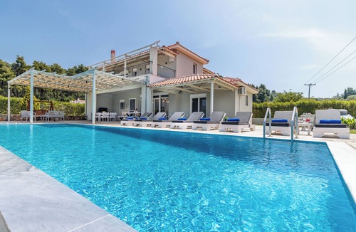 Alikias Villa | Luxury Villa with Private Pool in Skopelos, Ideal for Families, Aelia by Kardous