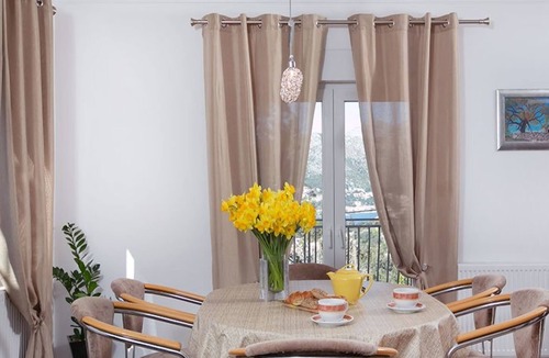 Stikovica Apartment | Mélanie im Erdgeschoss einer Villa in Strandnähe by Interhome
