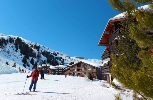 Meribel-Mottaret Condo | Méribel Mottaret | Sleeps 5 | Sky-High Retreat