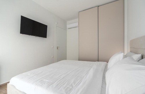 Glyfada Apartment | M58 Pool Residence - Glyfada Central - Miltiadou 58 by K&M