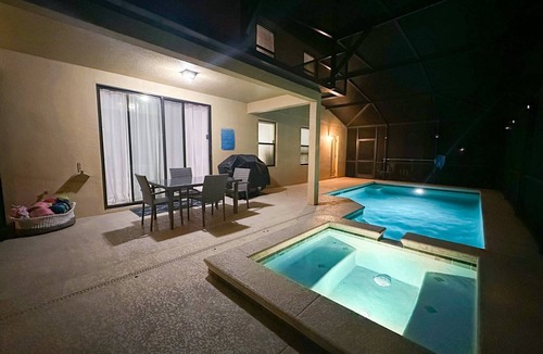 Thousand Oaks House | Magical Retreat Near Disney W/Private Pool!
